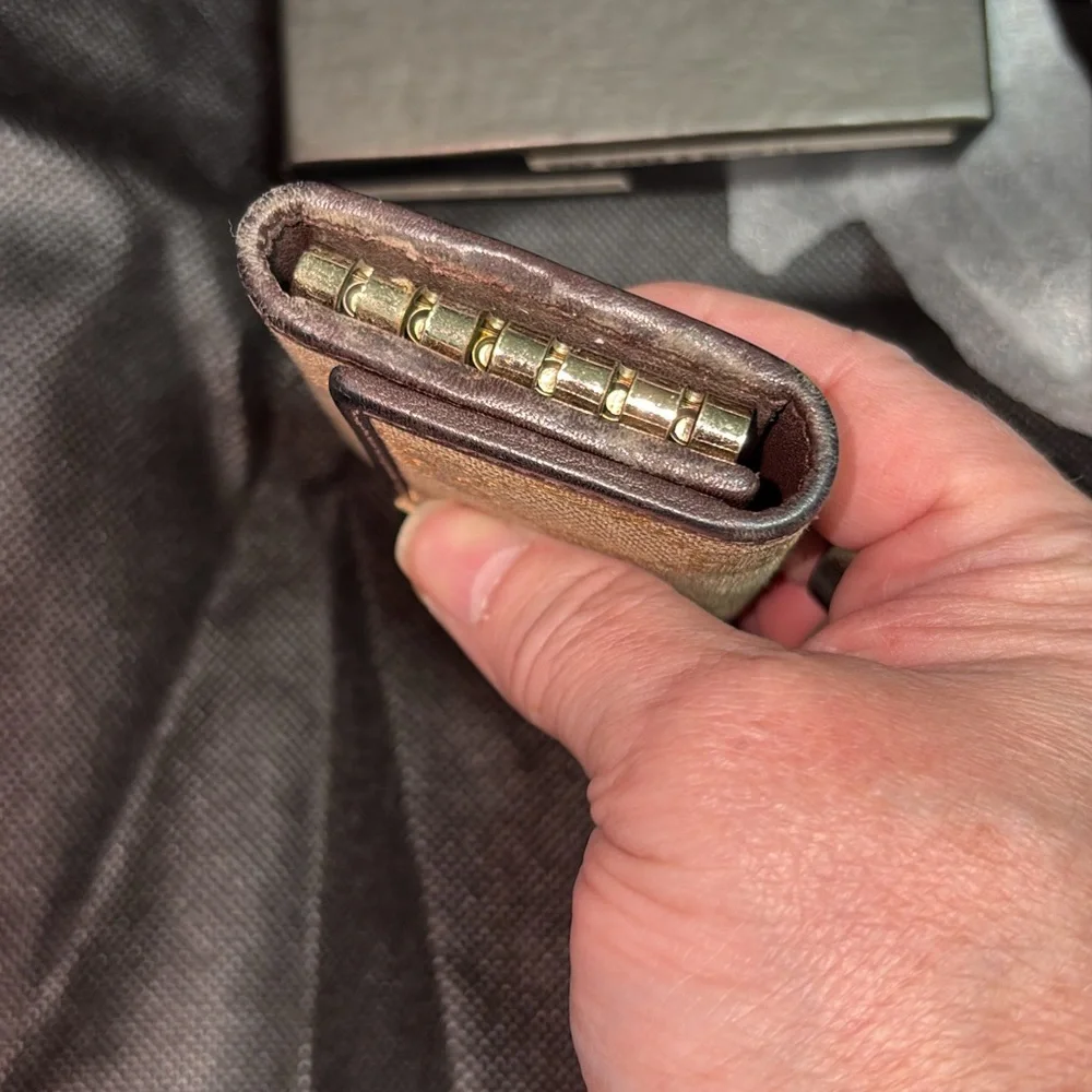 Gucci elegant key